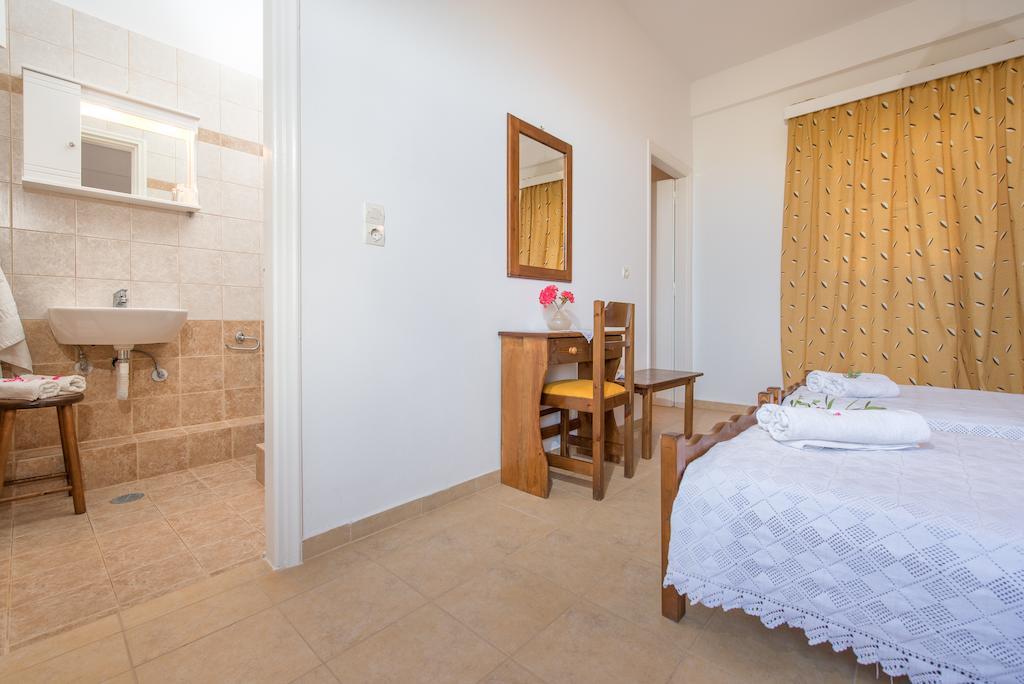 Physis Studios Vasilikí Cameră foto